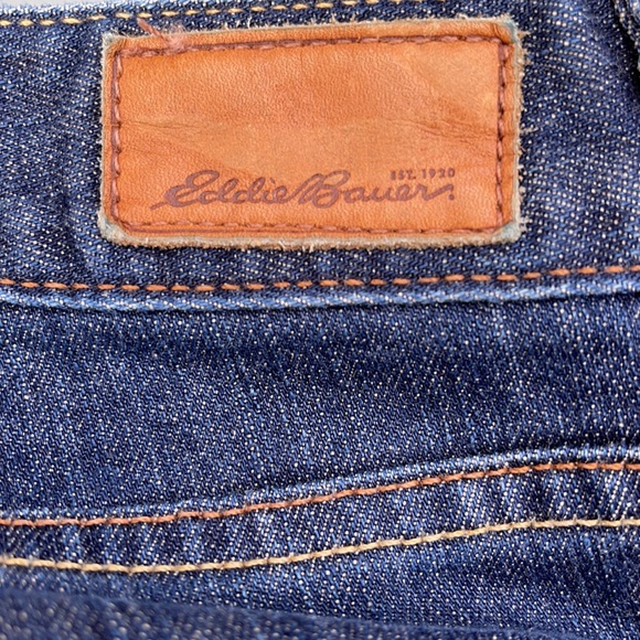 Eddie Bauer Classic Dark Wash Jeans Size 4 - Picture 5 of 10